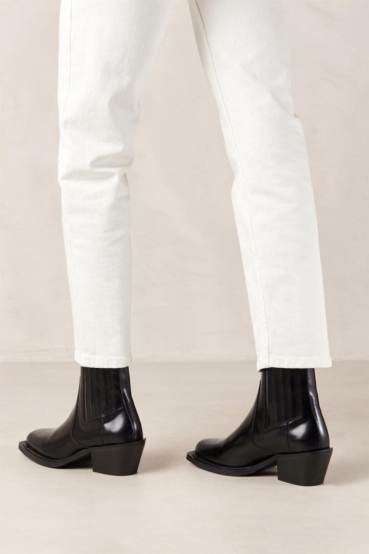 ALOHAS Denver Black Leather Ankle Boots - Dale