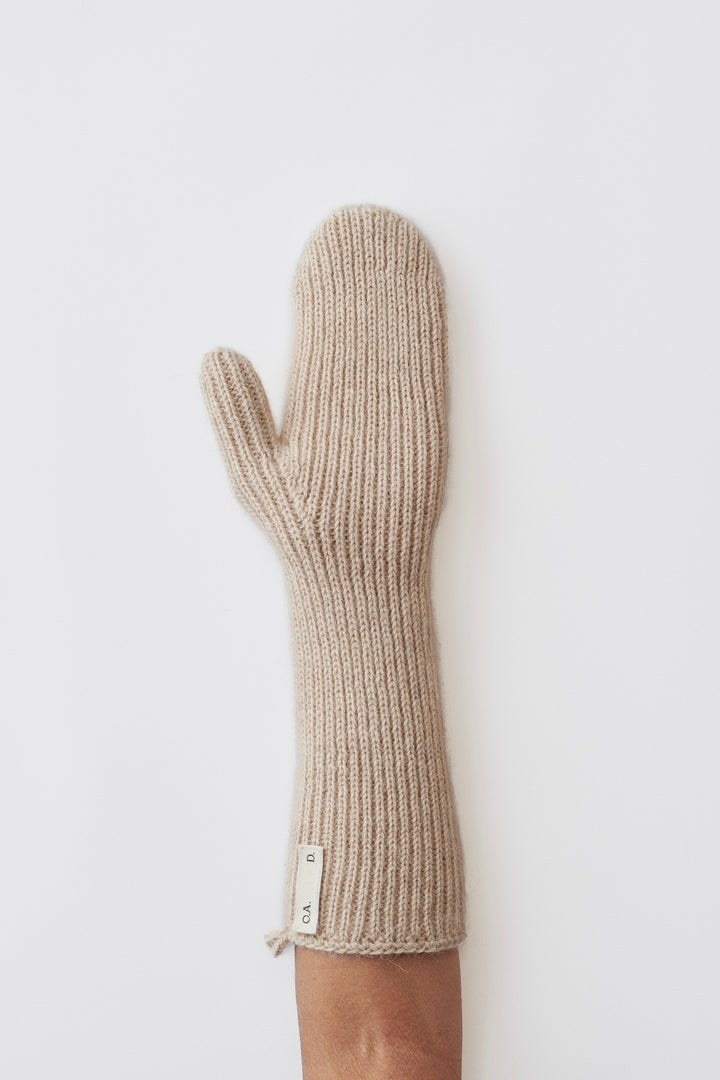 O.A.D O. A. Devold Mittens Sand - Dale