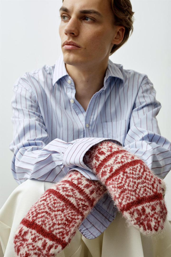 O.A.D O. A. Devold Mittens White/Red - Dale