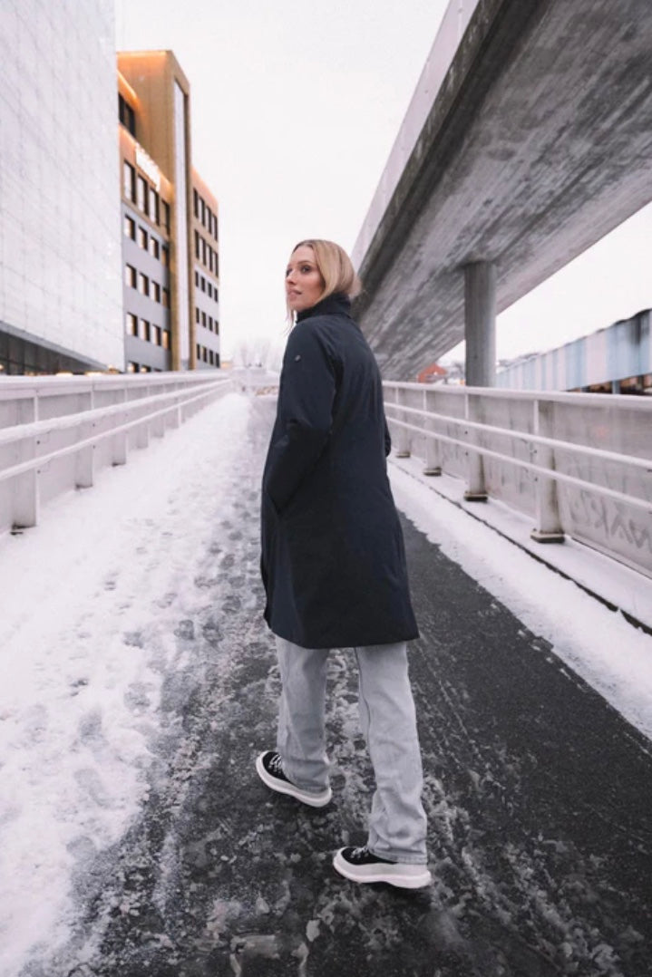 SCANDINAVIAN EDITION Cover Coat Midnight Blue - Dale