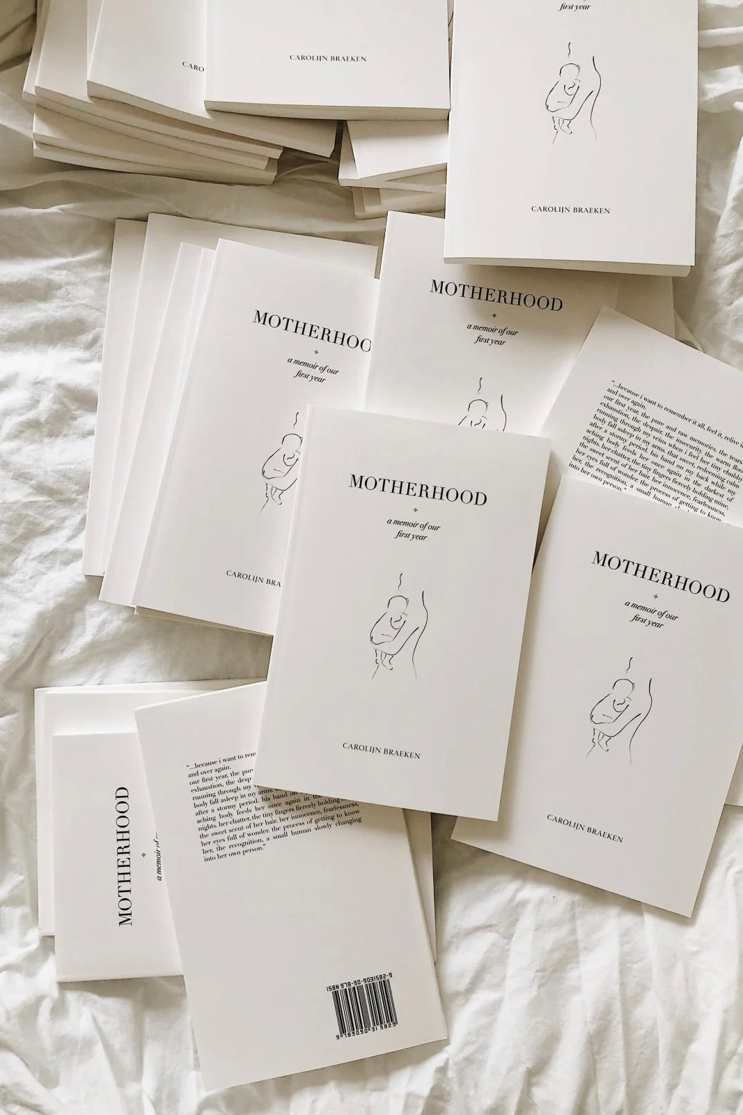 BY CAROLIJN Motherhood - A Memoir of Our First Year - Dale