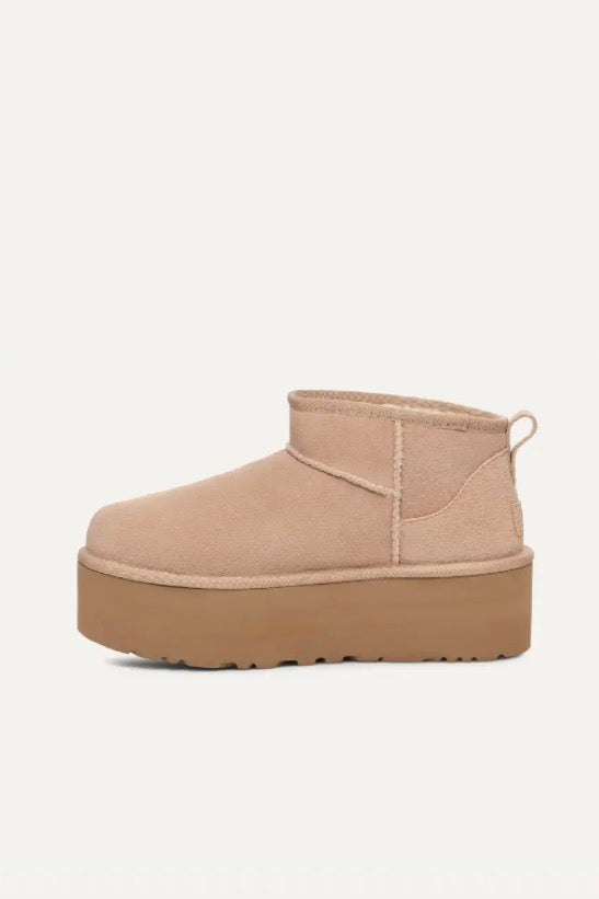 UGG W Classic Ultra Mini Platform Sand - Dale