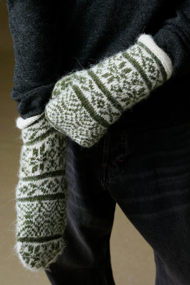 O.A.D O. A. Devold Mittens - Dale