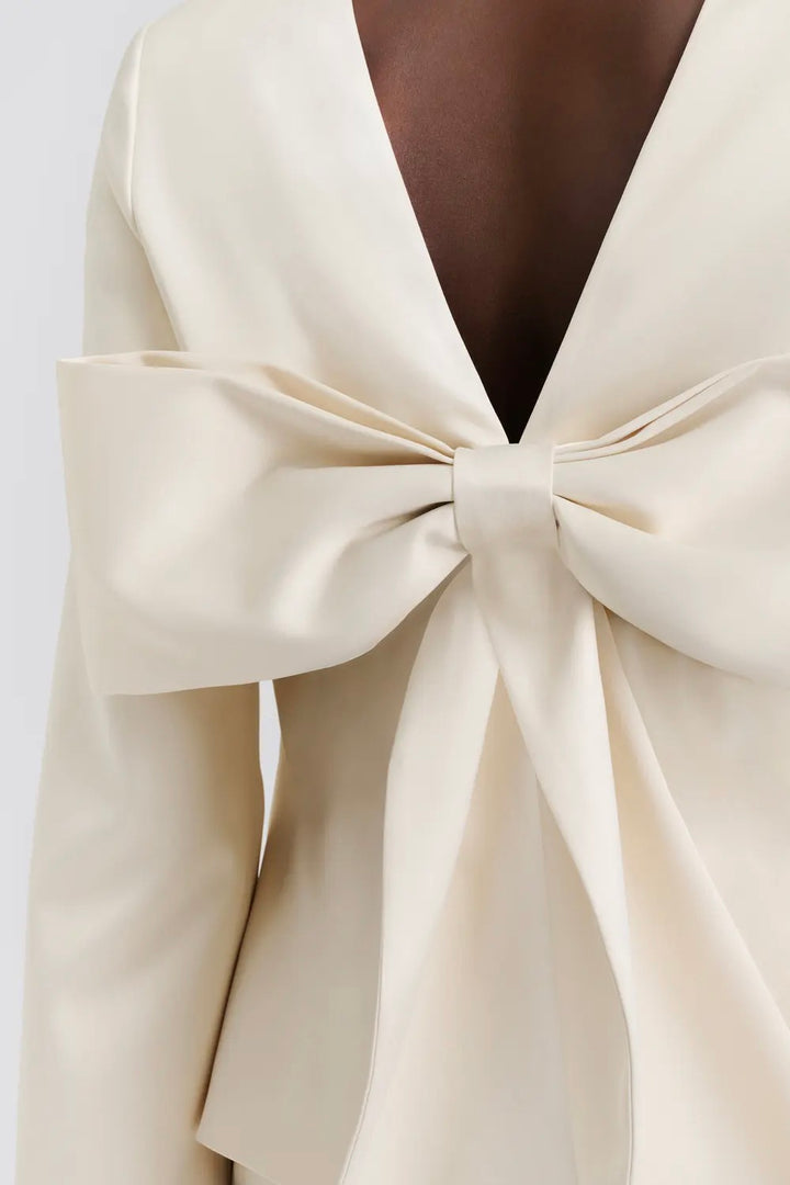 Elna Bow Detailed Top Vanilla