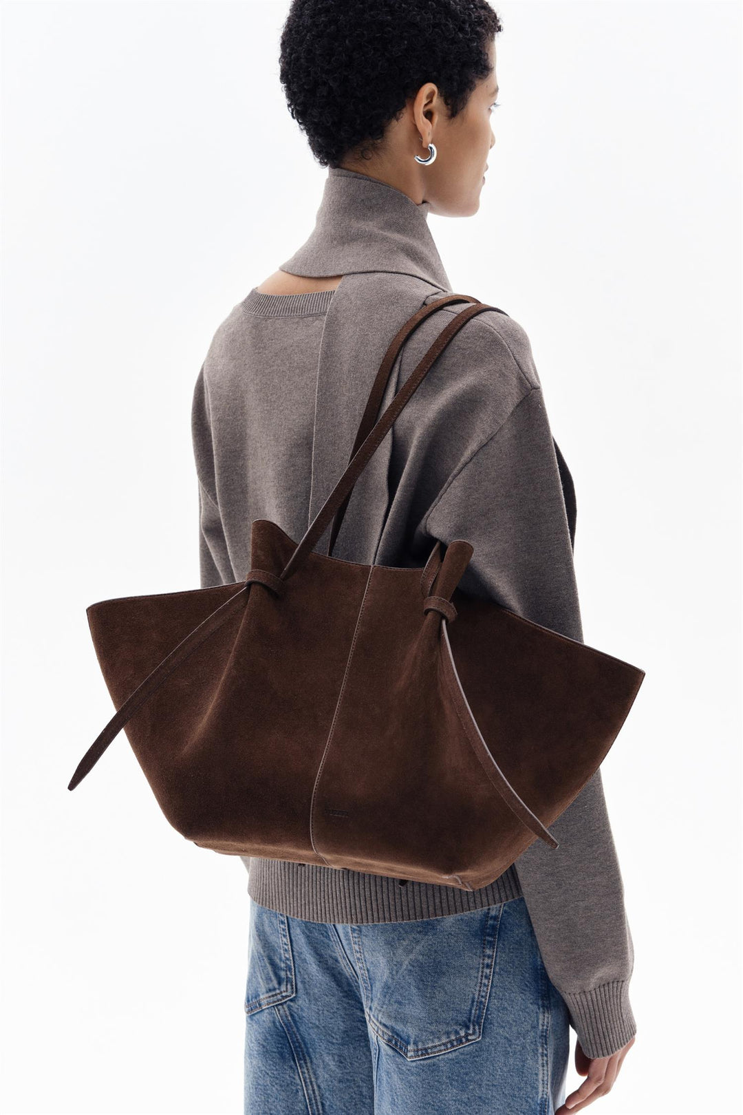 YUZEFI Large Mochi Suede Chocolate - Dale