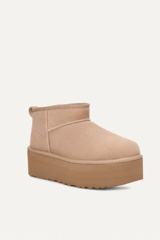 UGG W Classic Ultra Mini Platform Sand - Dale