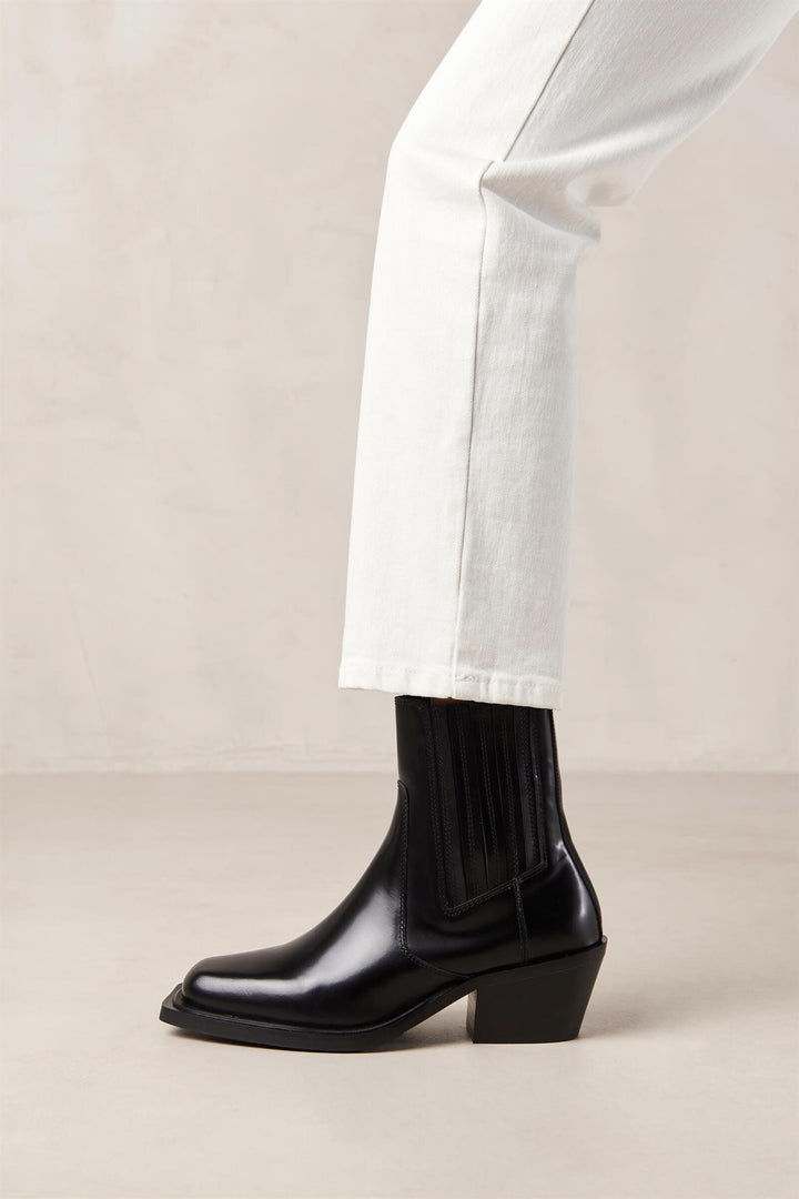 ALOHAS Denver Black Leather Ankle Boots - Dale