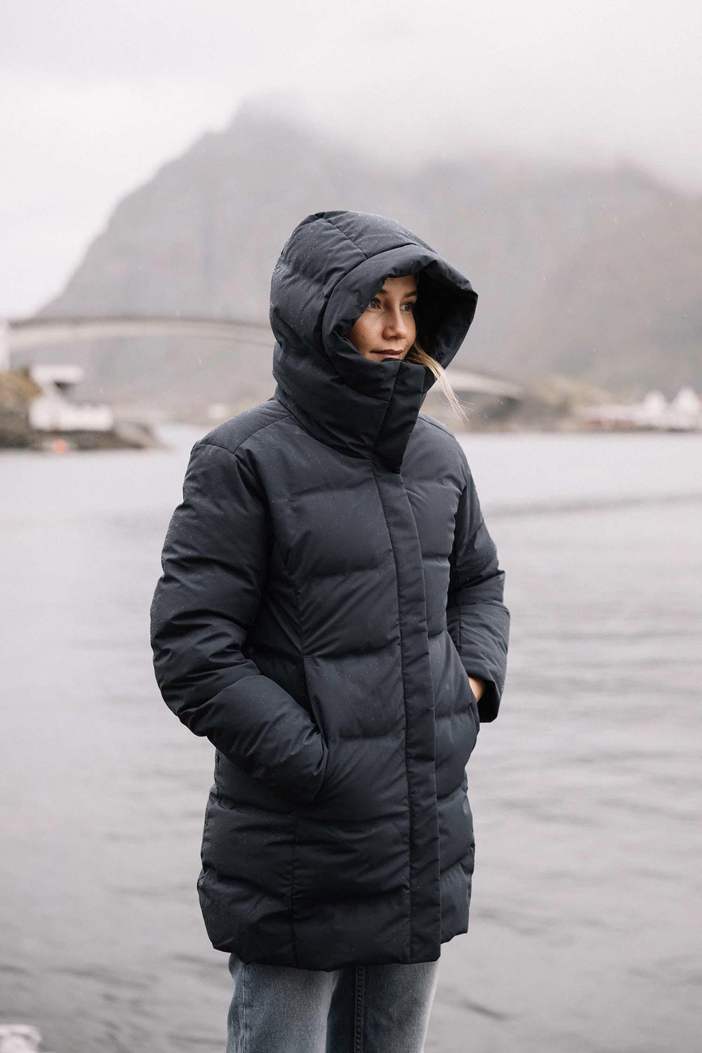 SCANDINAVIAN EDITION Noon II Down Coat Midnight Blue - Dale
