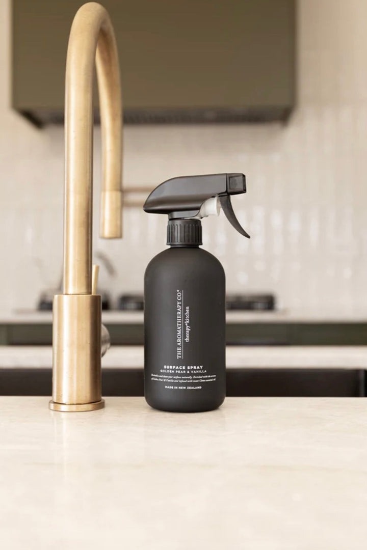 THE AROMA THERAPY CO Therapy Kitchen Surface Spray Golden Pear & Vanilla - Dale