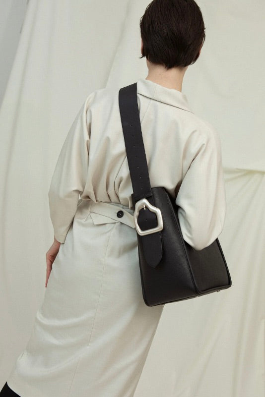 CALA & JADE Masago Ebony Suede - Dale