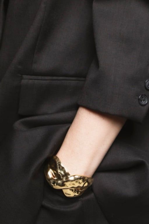 CAMILLA PIHL JEWELRY The Grand Bangle Gold - Dale