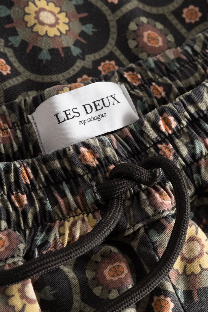LES DEUX TAPESTRY SHORTS - Dale