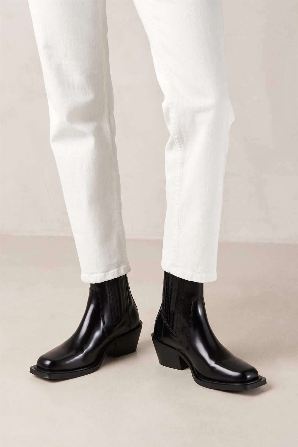 ALOHAS Denver Black Leather Ankle Boots - Dale