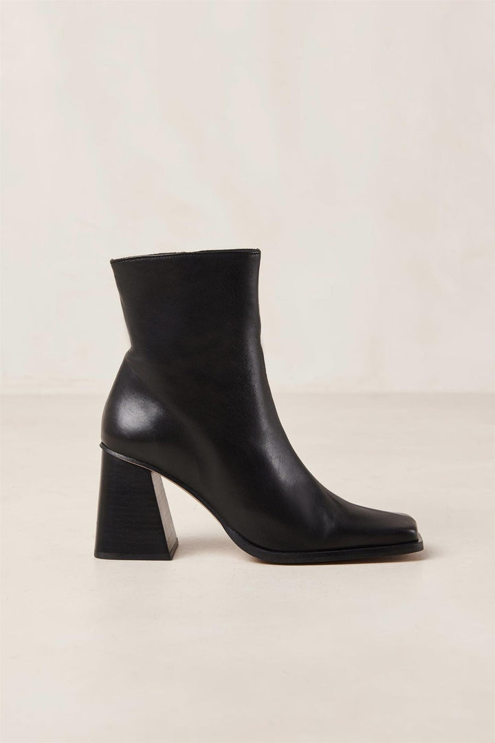 ALOHAS South Black Leather Ankle Boot - Dale