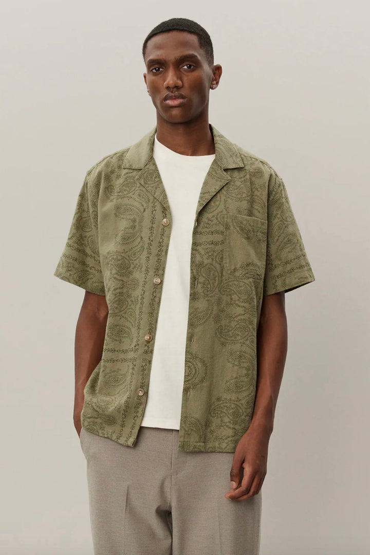 LES DEUX Lesley Paisley SS Shirt - Surplus Green - Dale