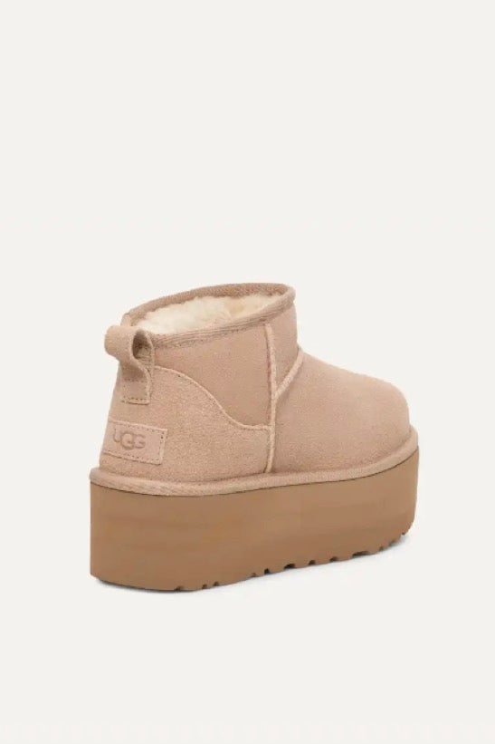 UGG W Classic Ultra Mini Platform Sand - Dale