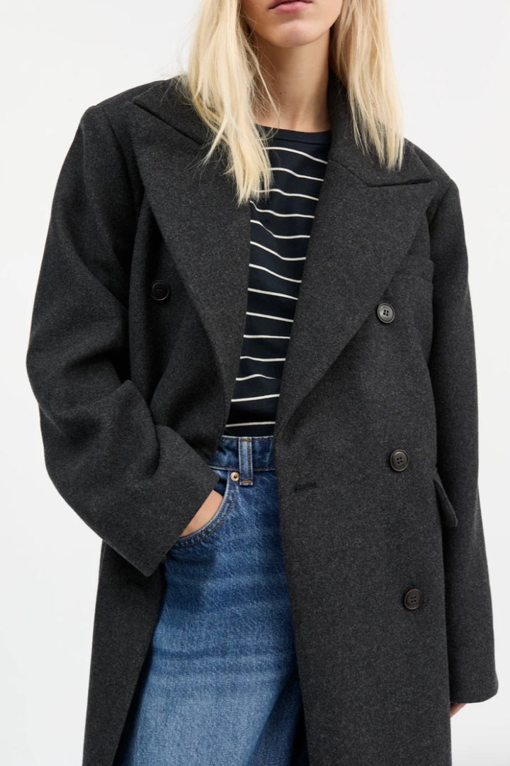 SKALL studio David Coat - Dale