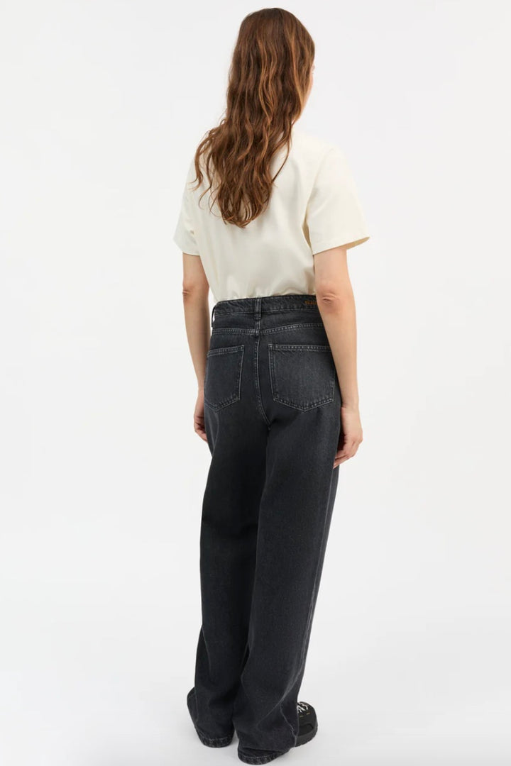 SKALL studio Loui Regular Tee Offwhite - Dale