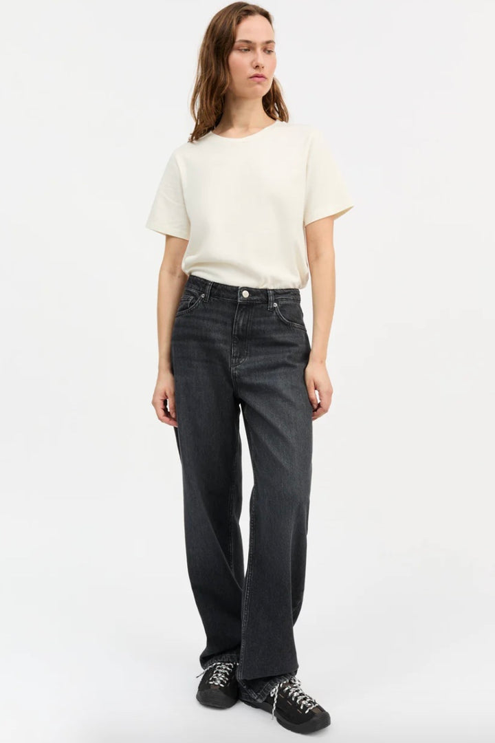 SKALL studio Loui Regular Tee Offwhite - Dale