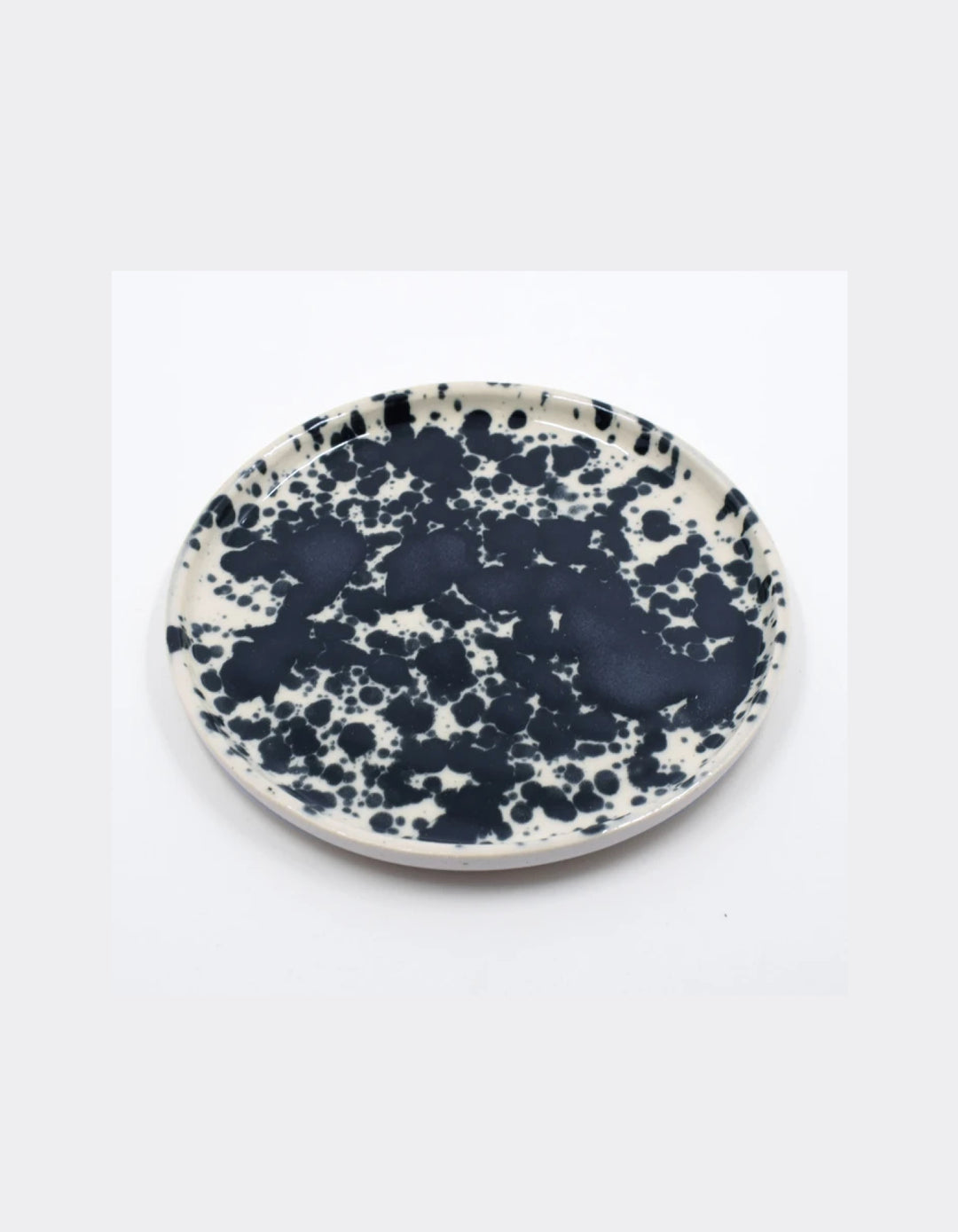 ANNA JONES - Anna Jones Black Splatter Saucer - Dale