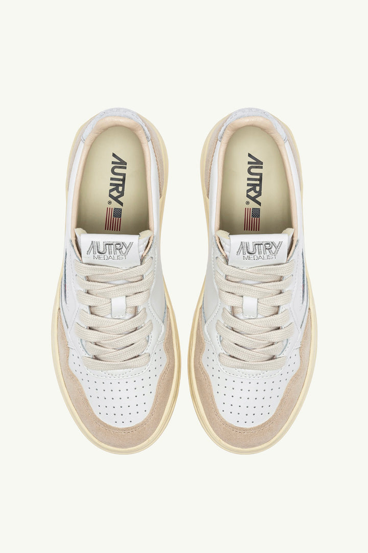 AUTRY Medalist Low Women White/Silver - Dale