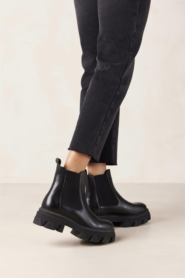 Berenice Black Leather Ankle Boots