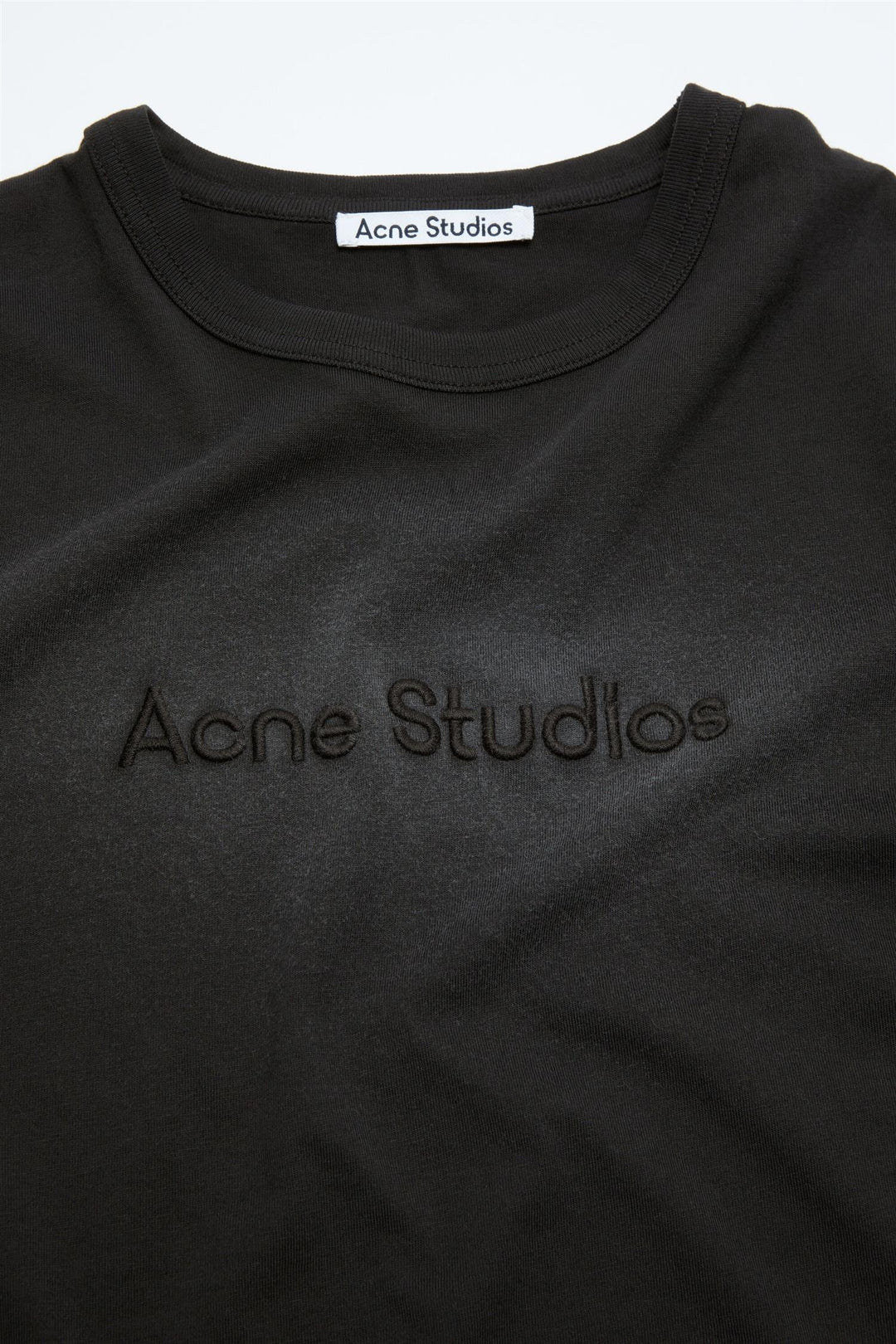 Logo T-Shirt Fitted Fit Faded Black