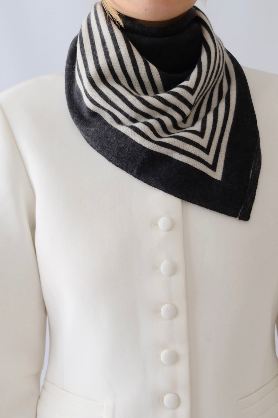 Cashmere Striped Scarf Black & White 65 cm