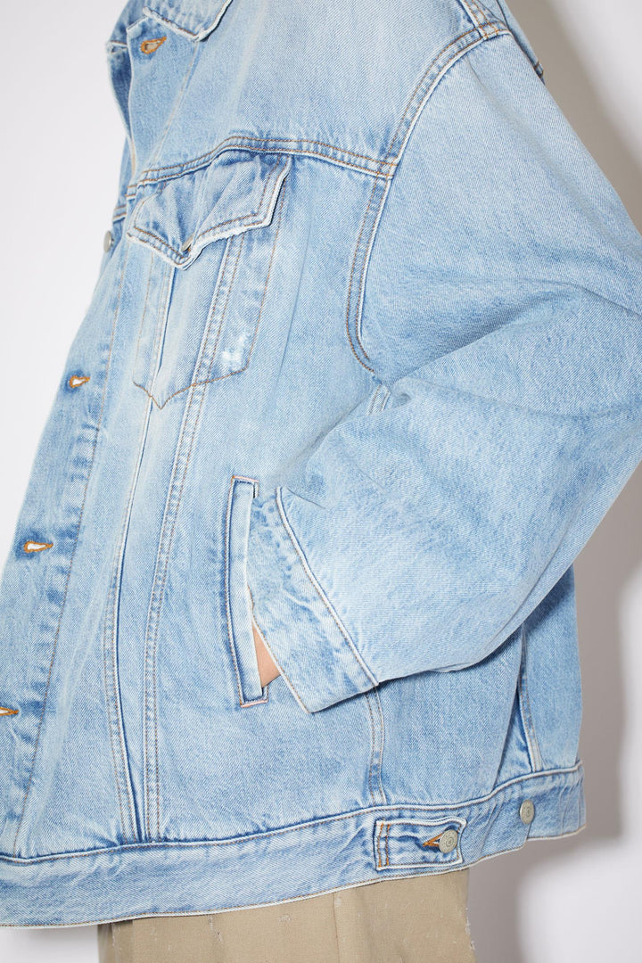 CROPPED DENIM JACKET