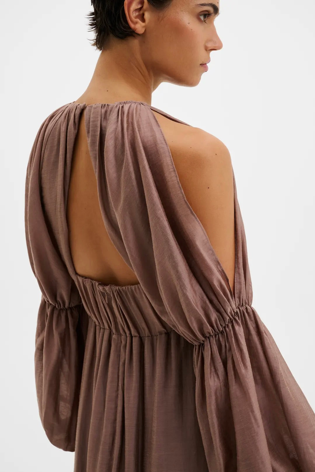 Leontine Pouf Sleeve Ruffled Midi Dress