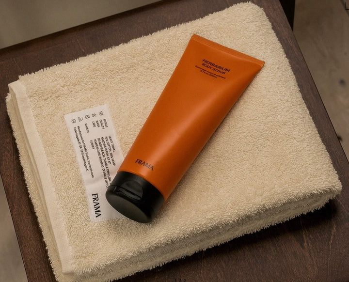 Herbarium Body Scrub Tube 200 ml