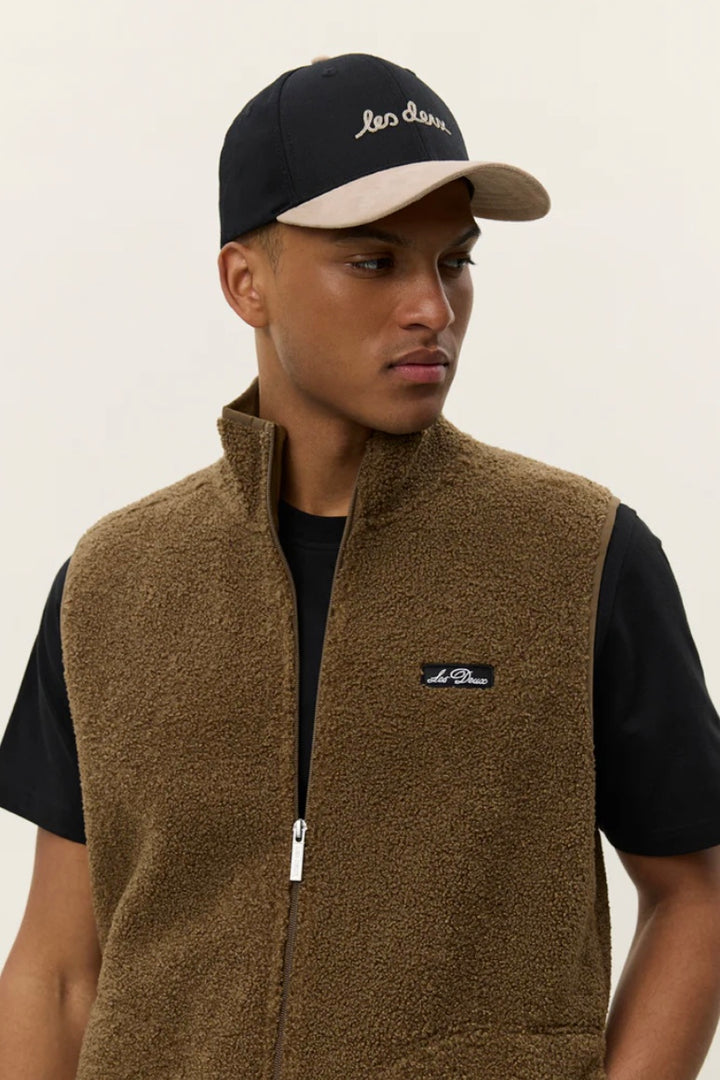 LES DEUX Creed Teddy Vest Teak - Dale