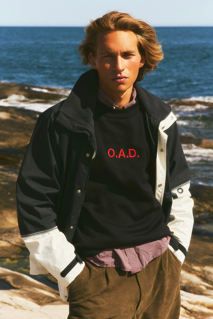 Blaatrøie No. 1 Navy w/Red Embroidery