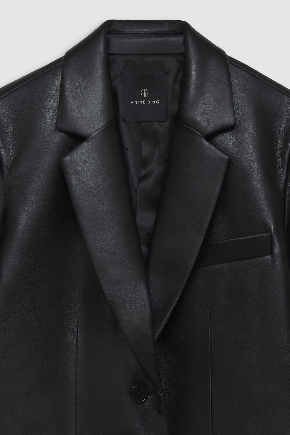 CLASSIC BLAZER - BLACK RECYCLED LEATHER