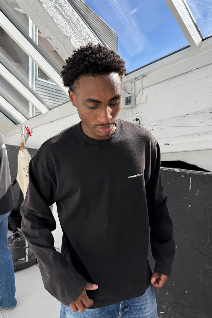 Signature Long Sleeve Black