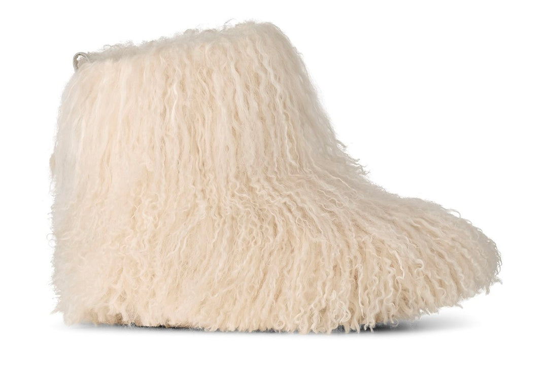 W Classic Short Fluff Momma Cream