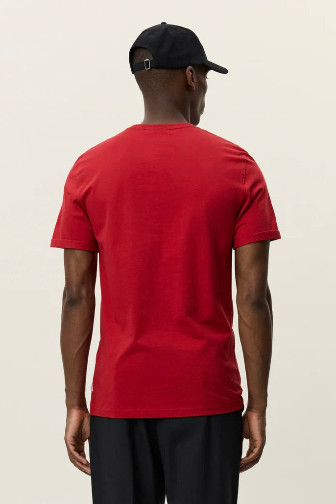 LES DEUX Norregaard Contrast T-Shirt Scarlet Sage - Dale