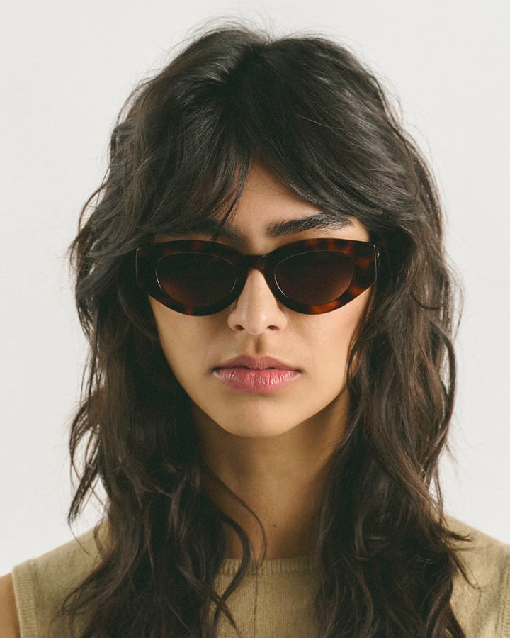 Ines Tortoise Brown