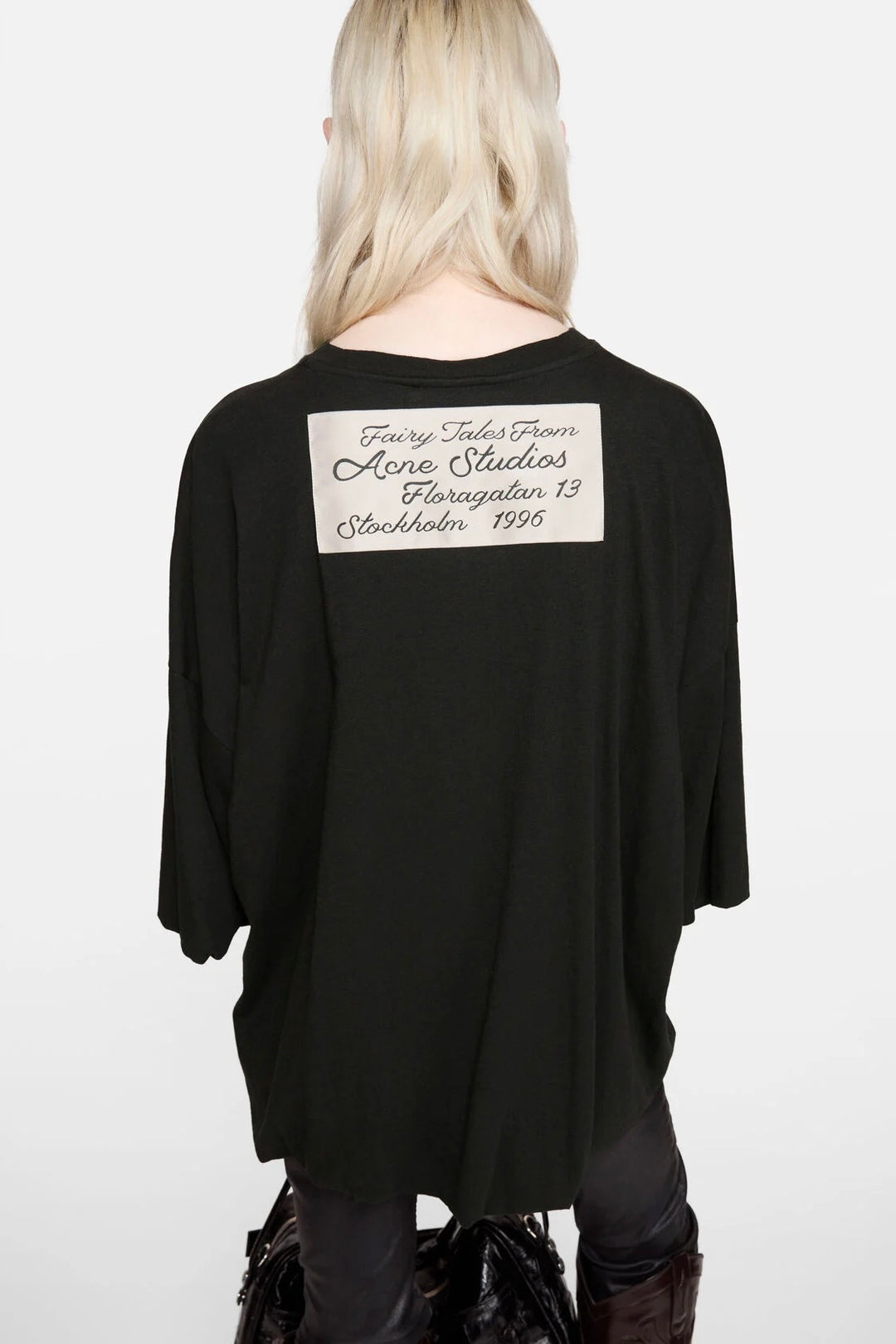 Gathered Logo T-shirt Black