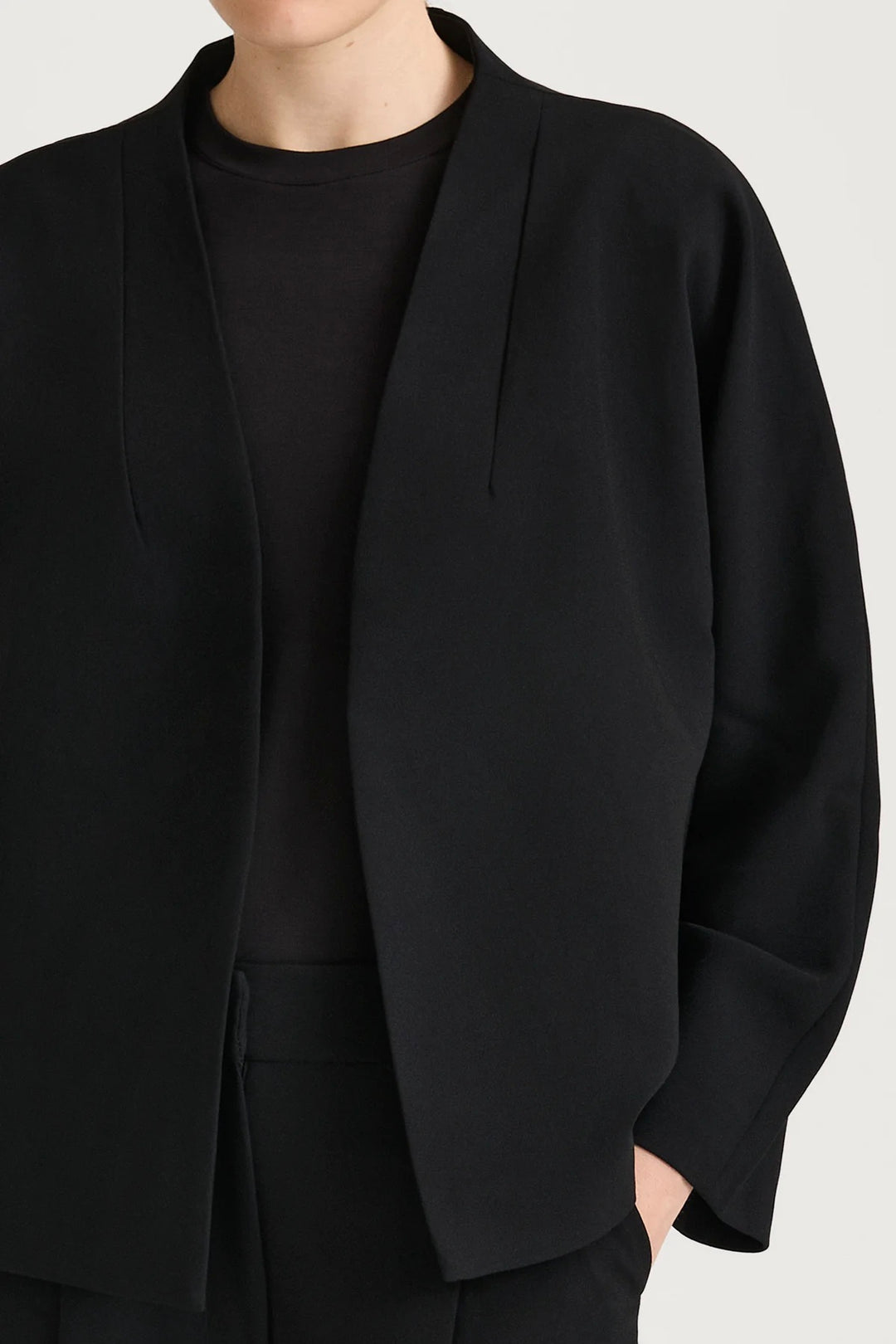 The Dinner Jacket Barrea Black