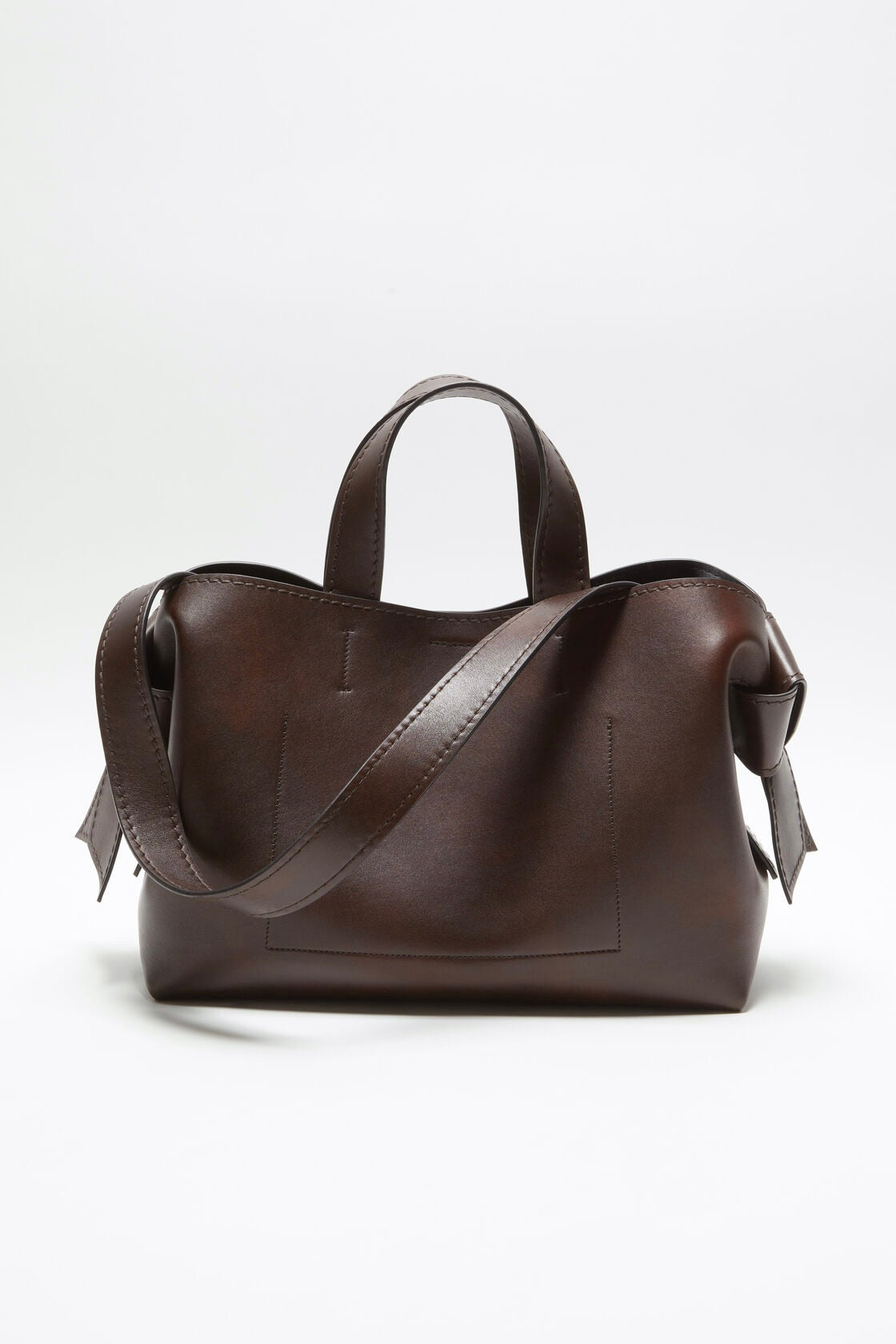【Acne Studios】Musubi ミディ トートバッグ/ Dark brown Acne Studios Musubi Dark Brown Midi Tote Bag | Liberty