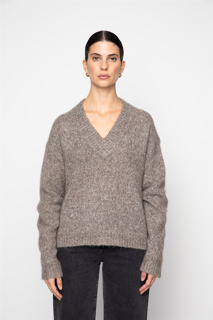 Lou Knit Dark Taupe