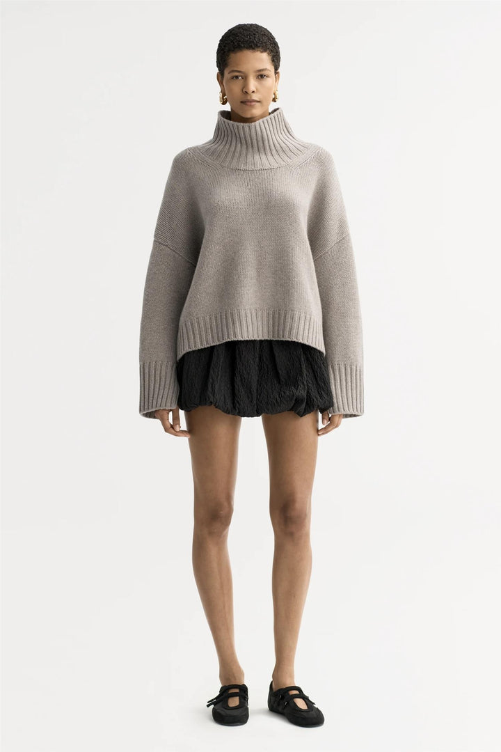 SOFT GOAT Girlfriend Turtleneck Greige - Dale