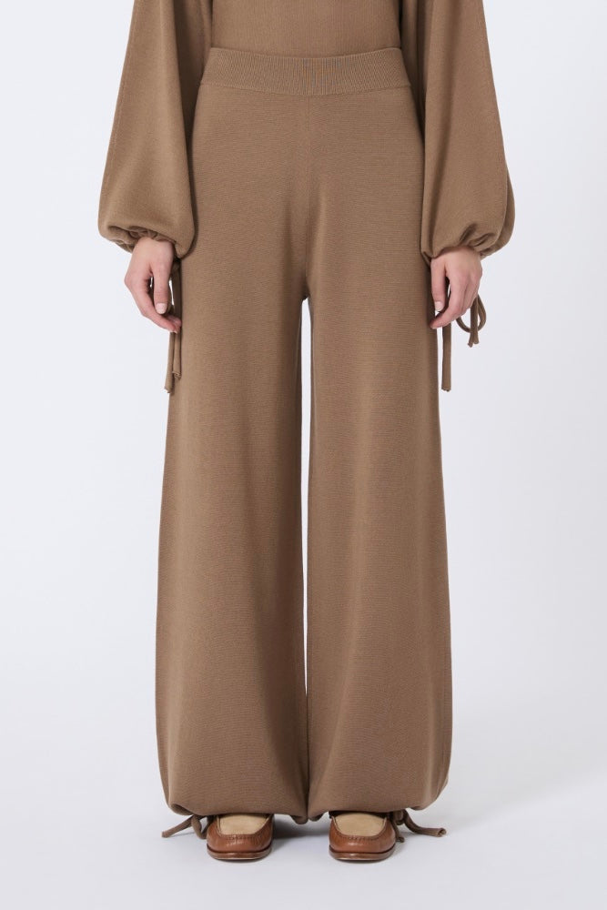 Nigeria Wool Yarn Trousers