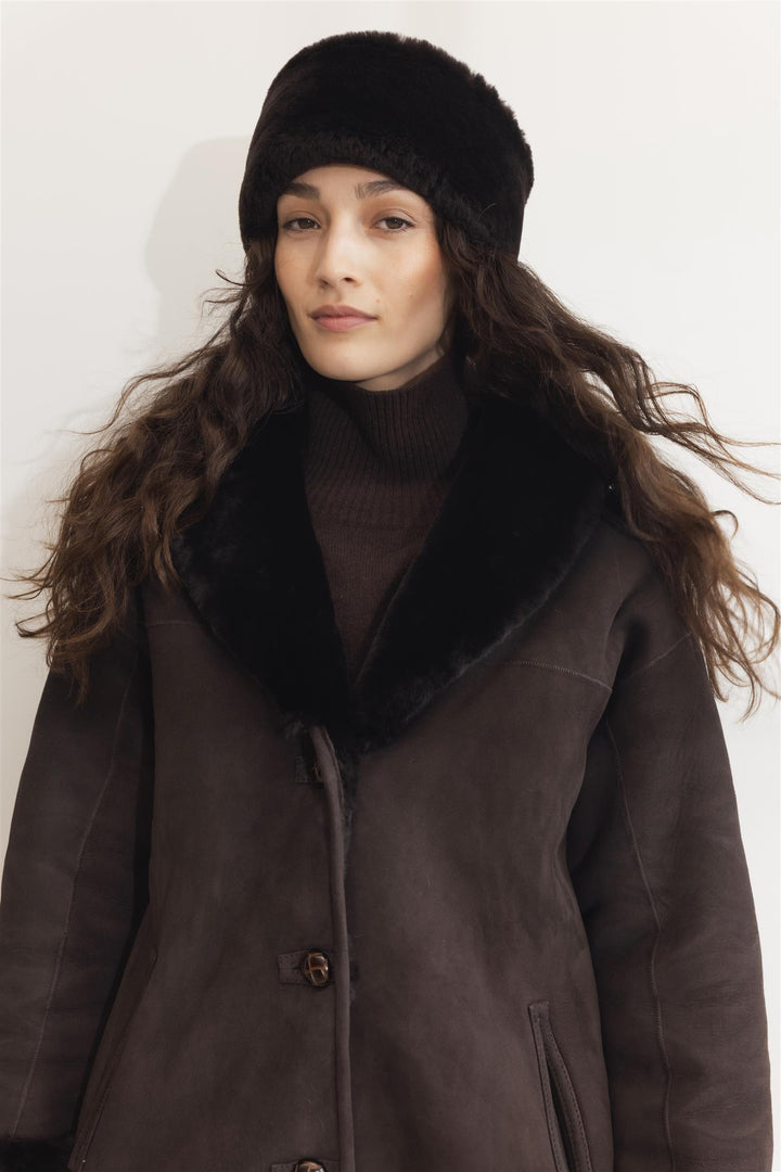 CAMILLA PIHL Azta Beanie Dark Brown Suede - Dale