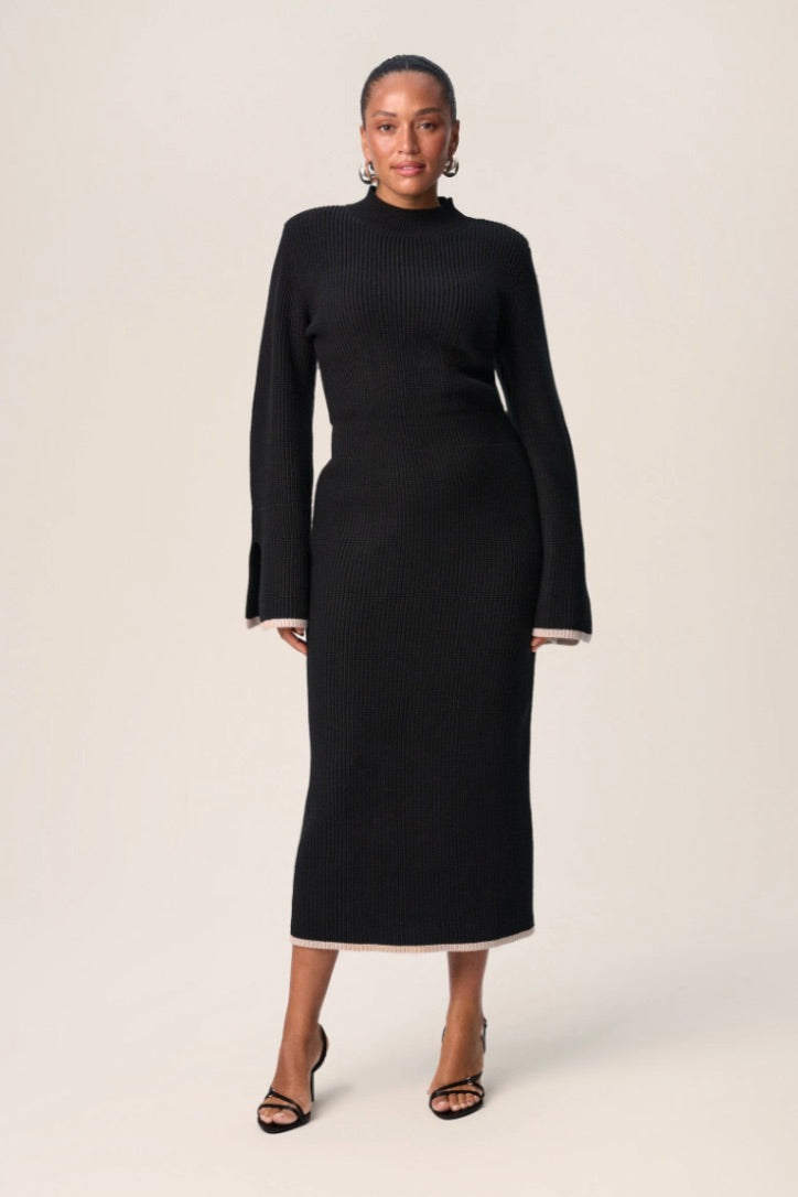 Turin Knitted Midi Dress Black