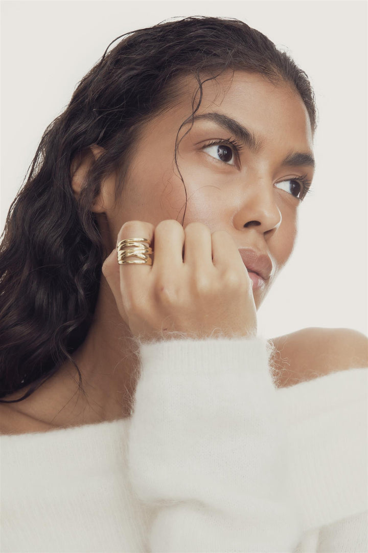 CAMILLA PIHL JEWELRY The Flow Ring - Dale