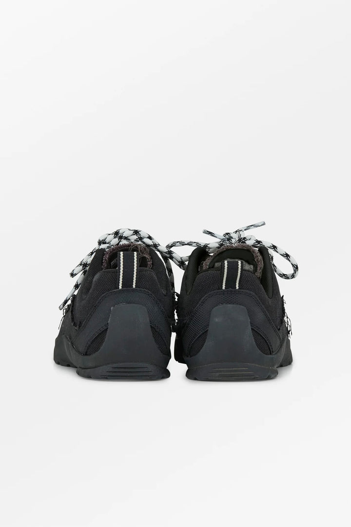 Jasper Split Sneakers Black