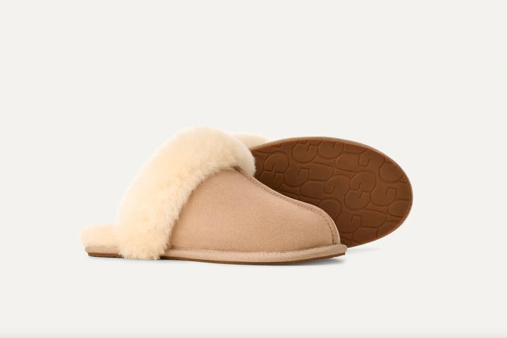 UGG W Scuffette II Sand - Dale