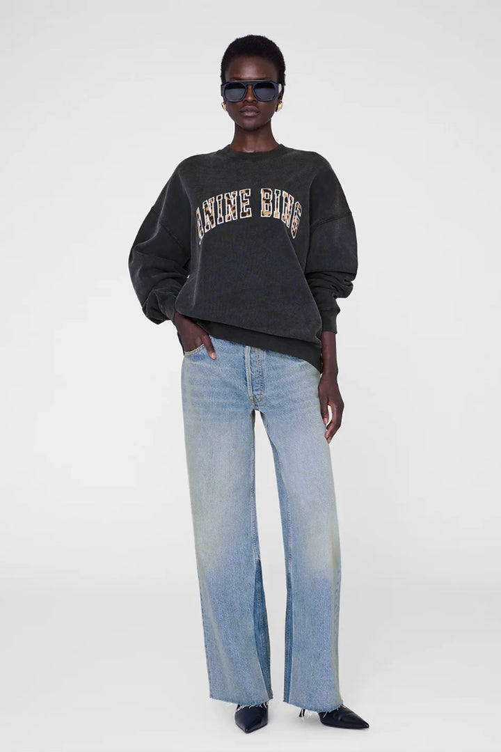 Miles Sweatshirt Washed Black Leopard